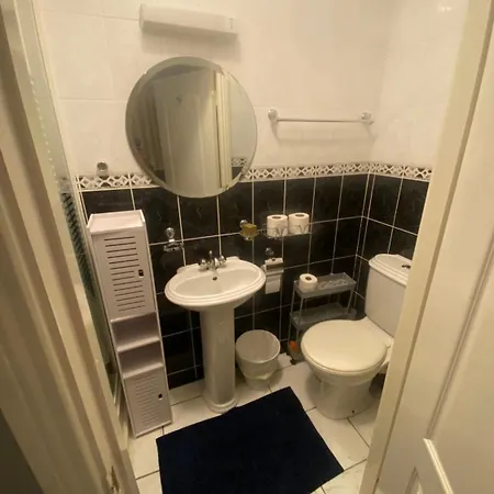 Gæstehus Airport To Sleep, Kitchen Only 7 Days Reservation, Mix *