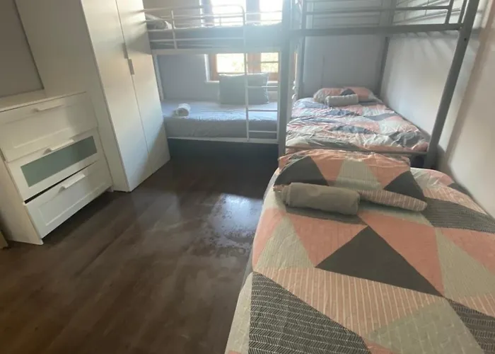 Airport To Sleep, Kitchen Only 7 Days Reservation, Mix Casa de hóspedes Dublin